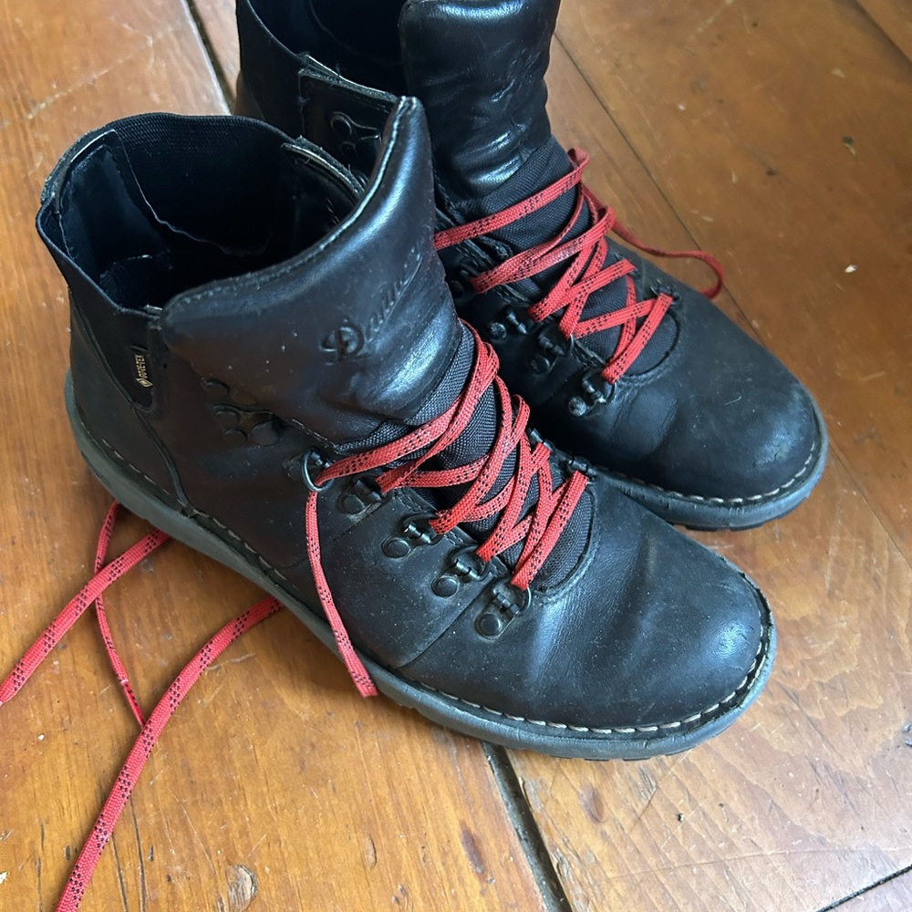 Women’s Black Leather Boots with Red Laces